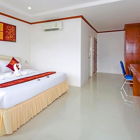 Phusita House 2 Hotell Patong Exteriör bild